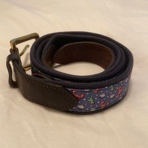 Vineyard Vines belt